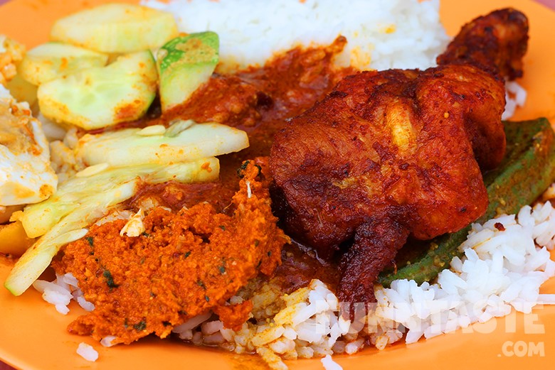 Food Review: Nasi Kandar Ayam Merah (Nasi Ganja) @ Yong 