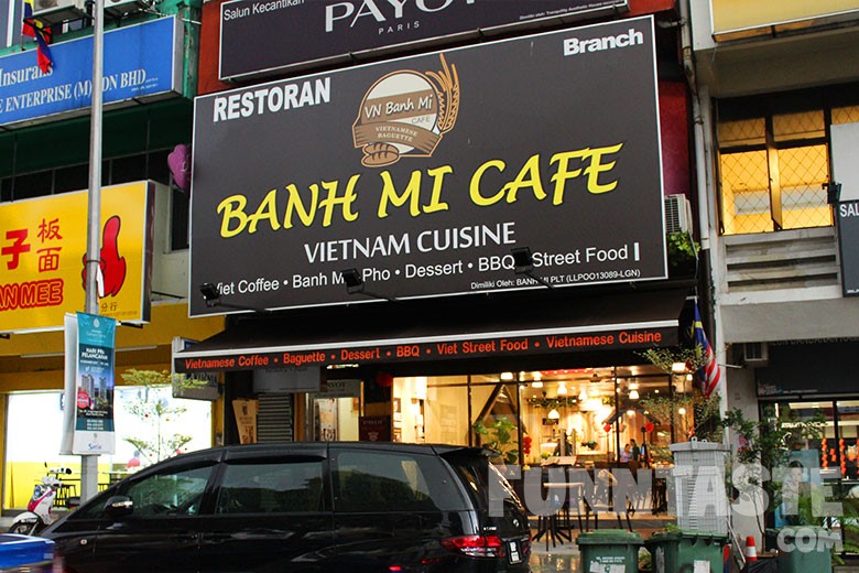 Banh mi cafe