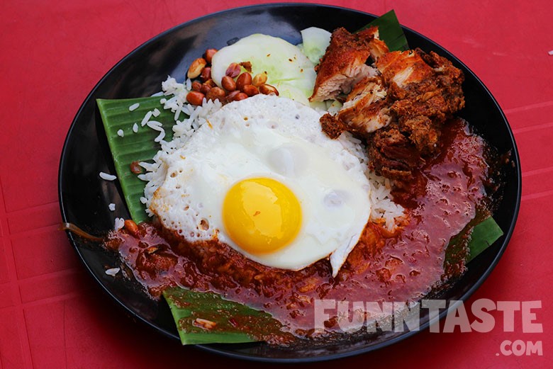 Bumbung nasi lemak pj ss2