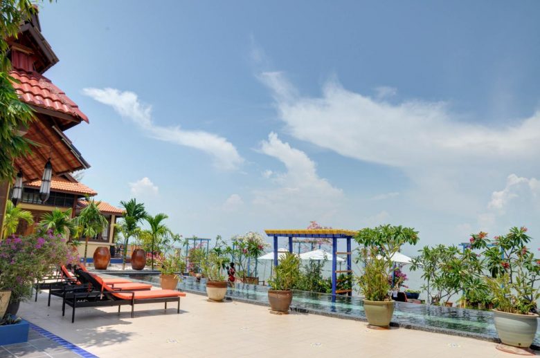 10 Best Hotels In Penang With Amazing Beach View