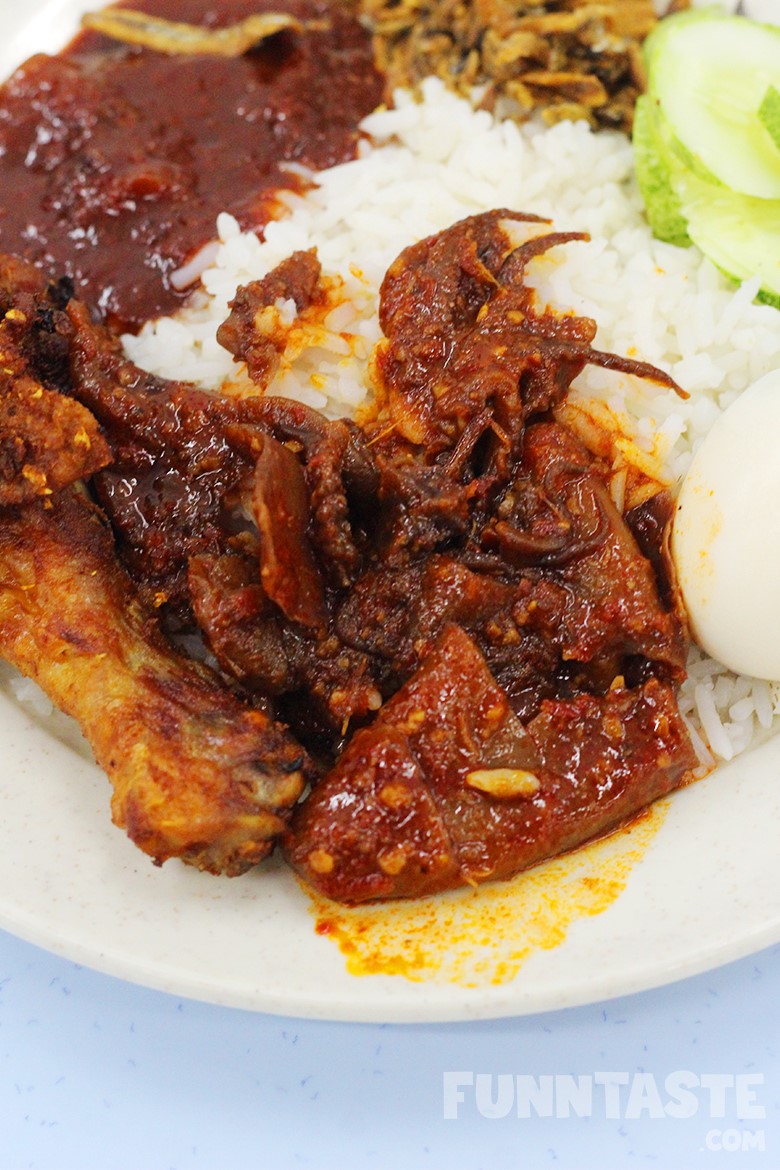 Food Review Nasi Lemak Wanjo Kampung Baru Kuala Lumpur