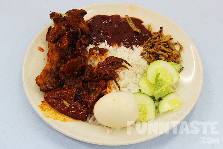 Food Review: Nasi Lemak Wanjo @ Kampung Baru, Kuala Lumpur