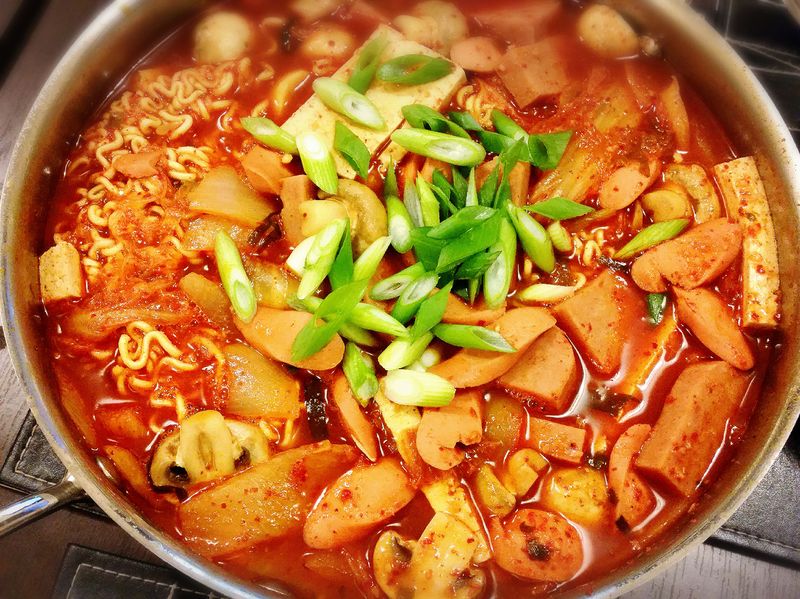 7 Korean Food Every Spicy Food Lovers Should Try In Korea