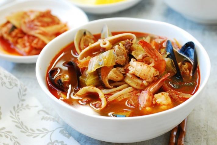 7 Korean Food Every Spicy Food Lovers Should Try In Korea