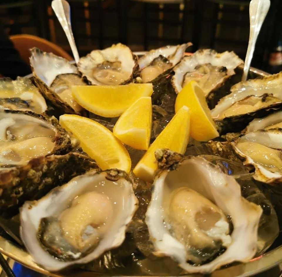 8 Places To Eat Fresh Oysters In KL & PJ For Oyster Lovers